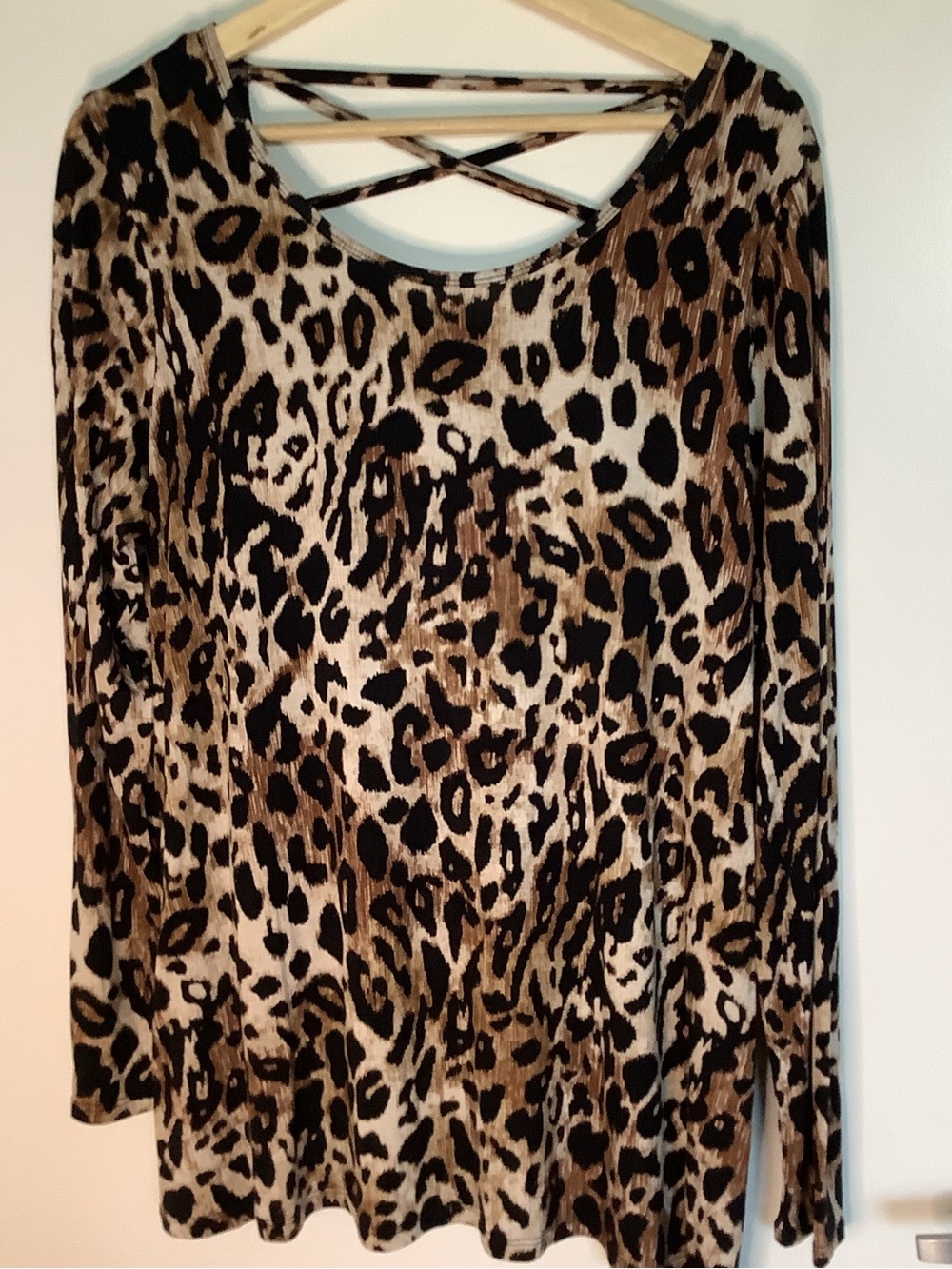 G Collection Leopard Print Crisscross Back Tunic Top L NWT